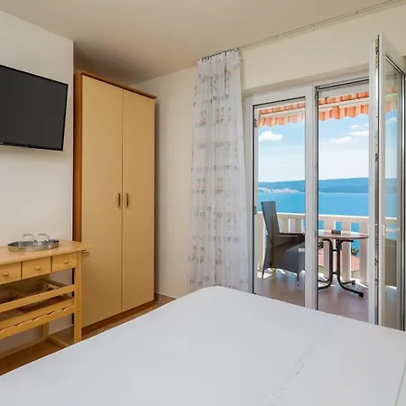 Sun & Restaurant Apartment Omiš